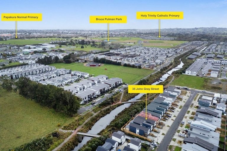 Photo of property in 35 John Gray Street, Papakura, 2110