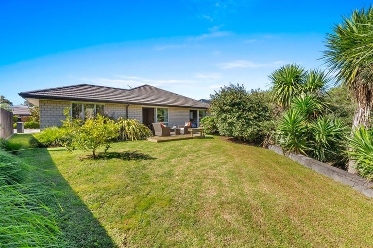 Photo of property in 11 Patu Way, Patumahoe, Pukekohe, 2679