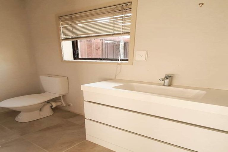 Photo of property in 146 Oaktree Avenue, Browns Bay, Auckland, 0630