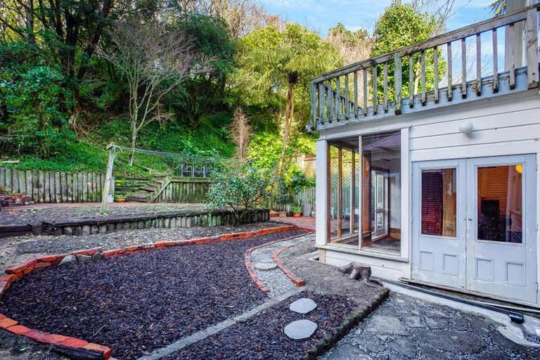 Photo of property in 42 Devon Street, Aro Valley, Wellington, 6021