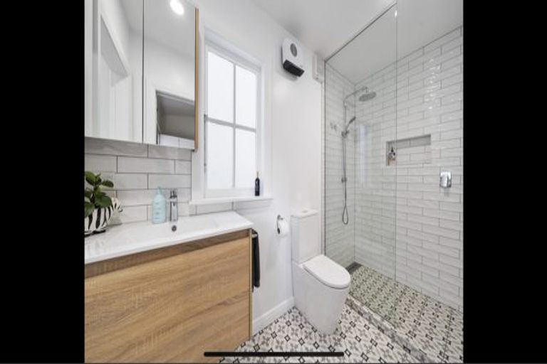 Photo of property in 80 Cuba Street, Petone, Lower Hutt, 5012