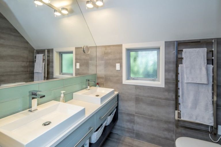 Photo of property in 48 The Parade, Paekakariki, 5034