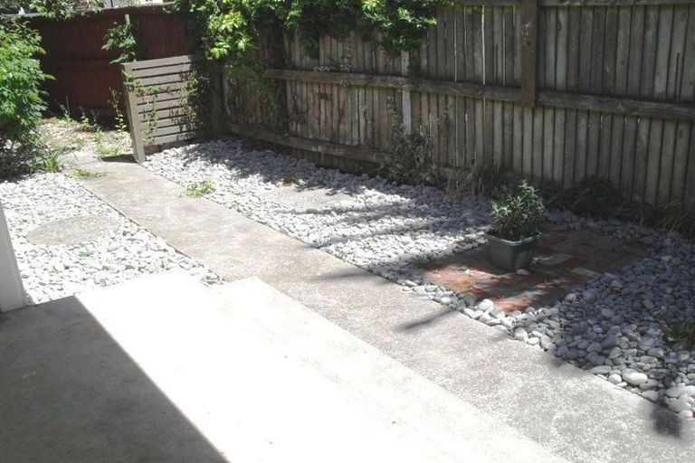 Photo of property in 3/19 Newbridge Place, Ilam, Christchurch, 8041