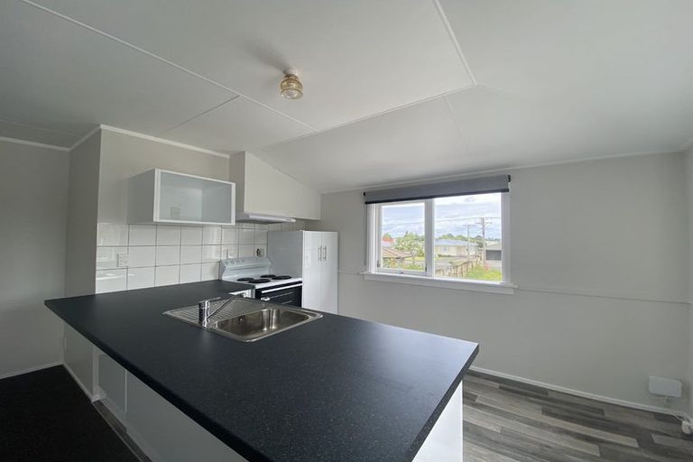 Photo of property in 92a/b Parker Avenue, Levin, 5510