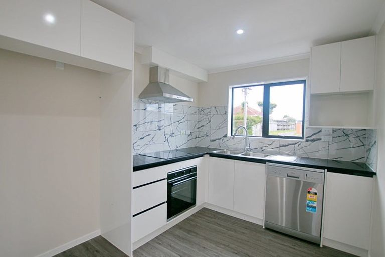 Photo of property in 7a Edwards Avenue, Henderson, Auckland, 0610