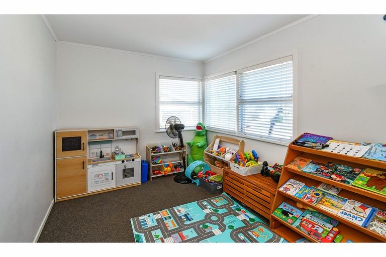 Photo of property in 40 Orion Street, Papakura, 2110
