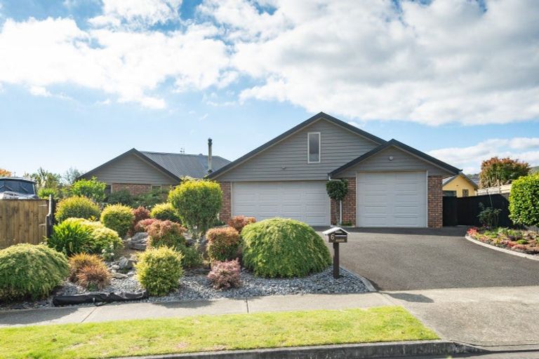 Photo of property in 6 Kingsford Drive, Stoke, Nelson, 7011