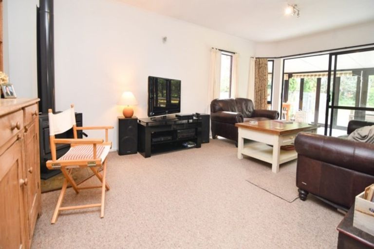 Photo of property in 135 Kent Street, Carterton, 5713