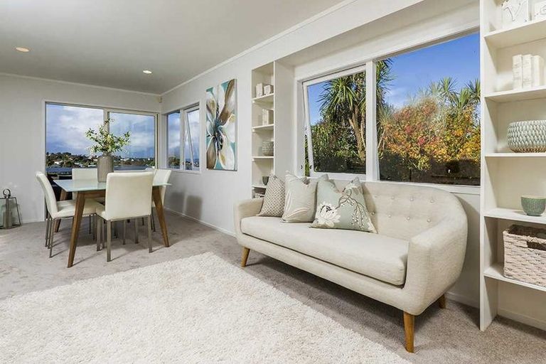 Photo of property in 56 Wyoming Avenue, Murrays Bay, Auckland, 0630