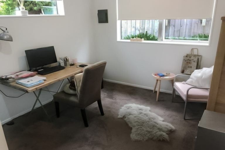 Photo of property in 19b Duncan Avenue, Te Atatu South, Auckland, 0610