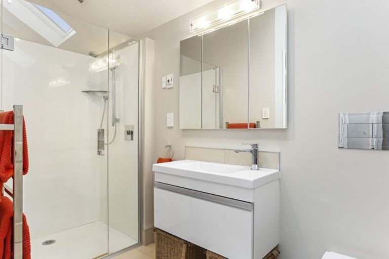 Photo of property in 181 Shaw Road, Oratia, Auckland, 0604