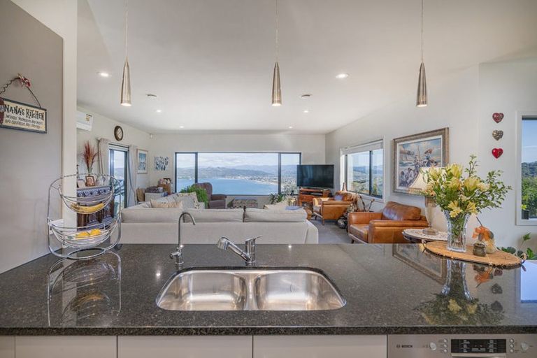 Photo of property in 69 Centennial Drive, Whitianga, 3510