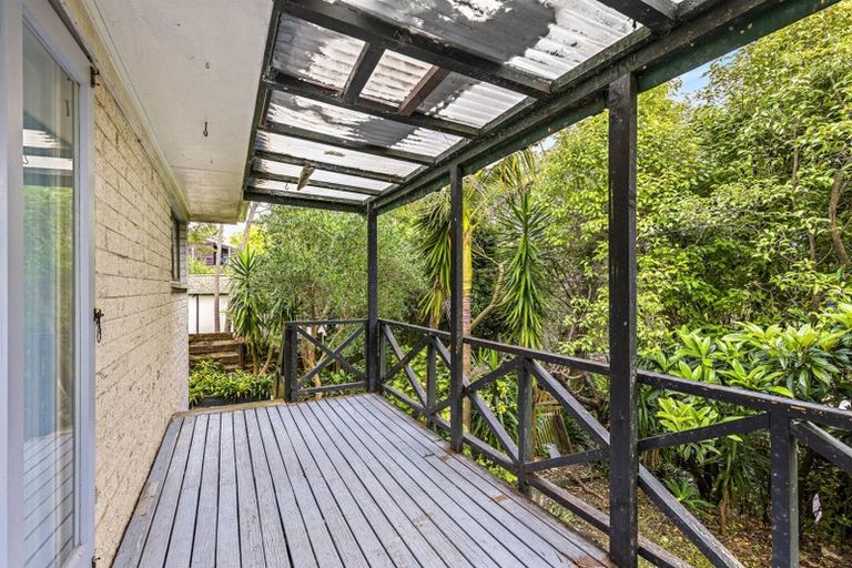 Photo of property in 1/92 Saddleback Rise, Murrays Bay, Auckland, 0630