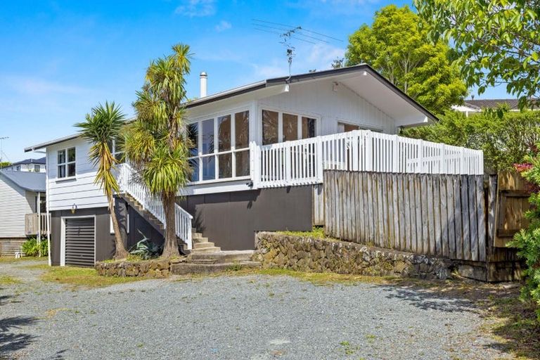 Photo of property in 17 Keegan Drive, Massey, Auckland, 0614