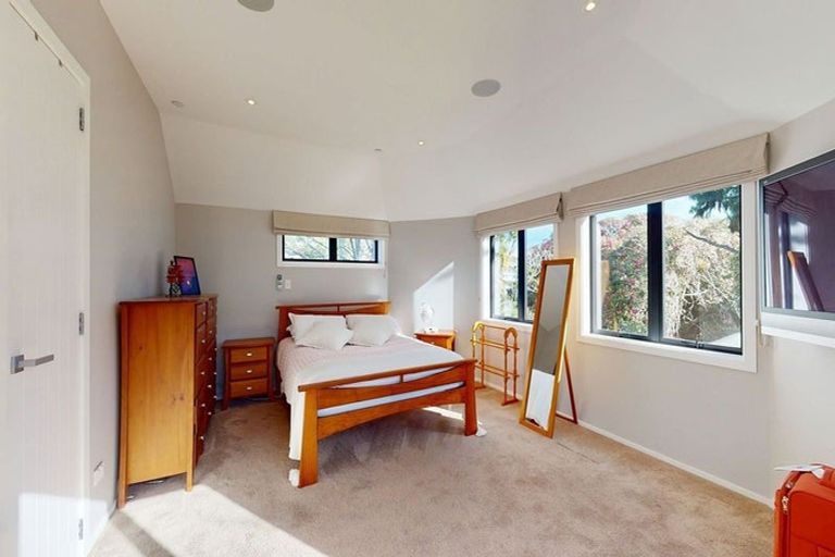 Photo of property in 221c Karori Road, Karori, Wellington, 6012