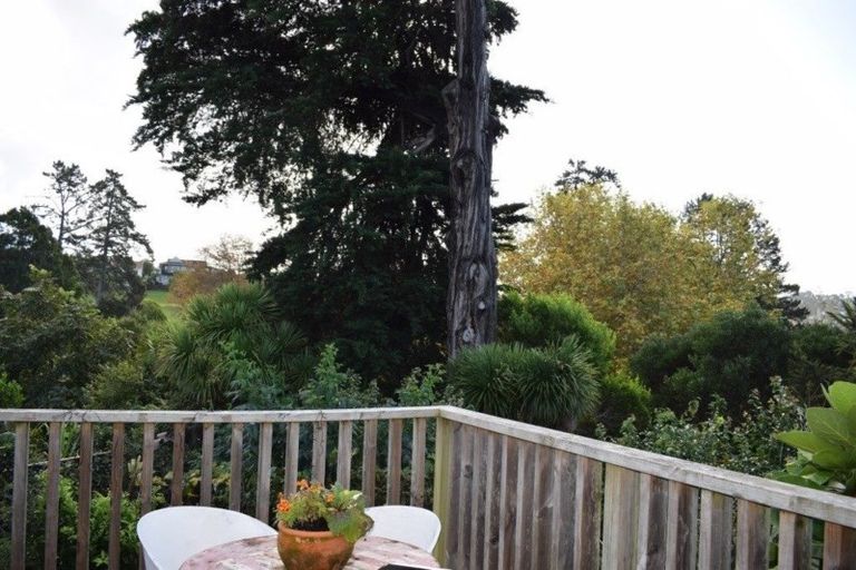 Photo of property in 1/59a Glencoe Road, Browns Bay, Auckland, 0630