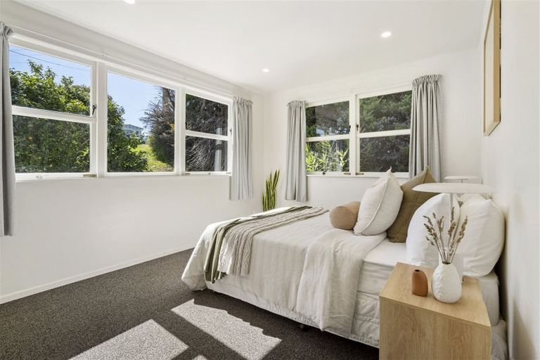 Photo of property in 132 Lancaster Road, Beach Haven, Auckland, 0626