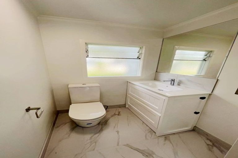 Photo of property in Balmoral Court, 1/130a Balmoral Road, Mount Eden, Auckland, 1024