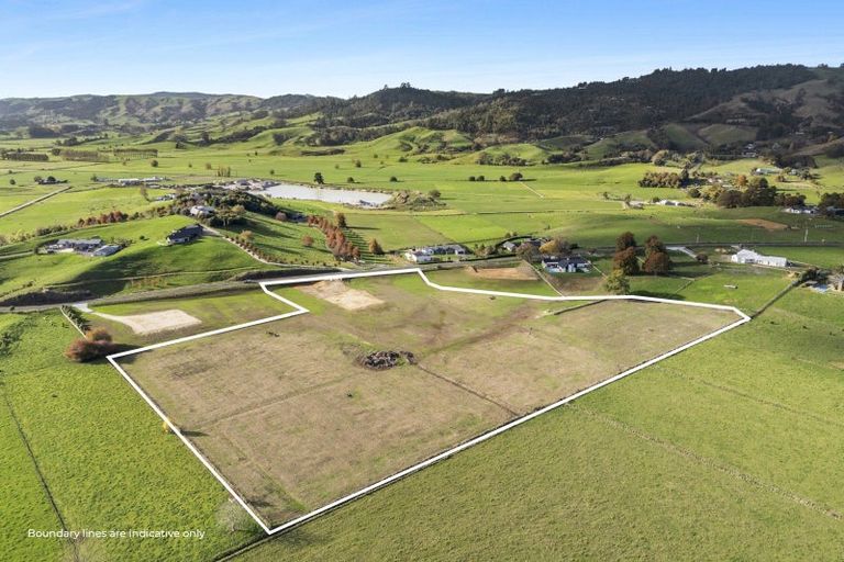 Photo of property in 71 Fencourt Road, Cambridge, 3496