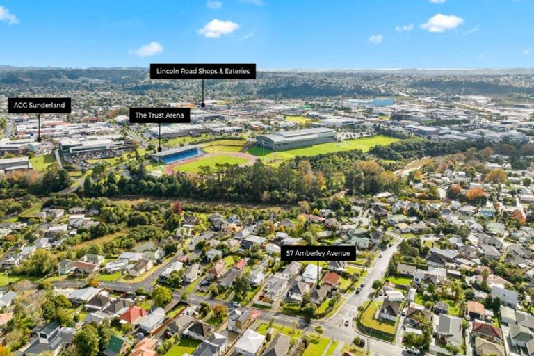 Photo of property in 57 Amberley Avenue, Te Atatu South, Auckland, 0610