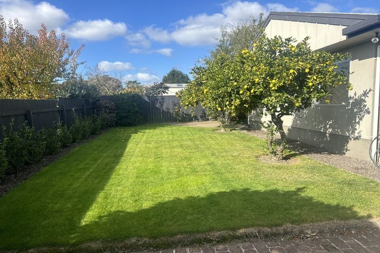 Photo of property in 32 Saint Hill Lane, Havelock North, 4130