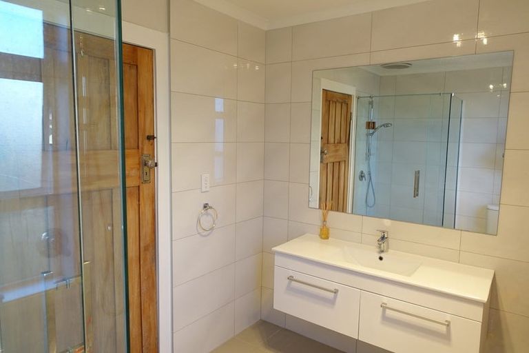 Photo of property in 1/137 Abbotts Way, Remuera, Auckland, 1050