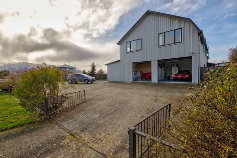 Photo of property in 18 Acheron Way, Te Anau, 9600