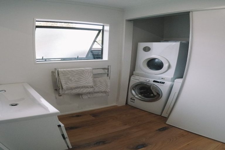 Photo of property in 54b Stanmore Bay Road, Stanmore Bay, Whangaparaoa, 0932