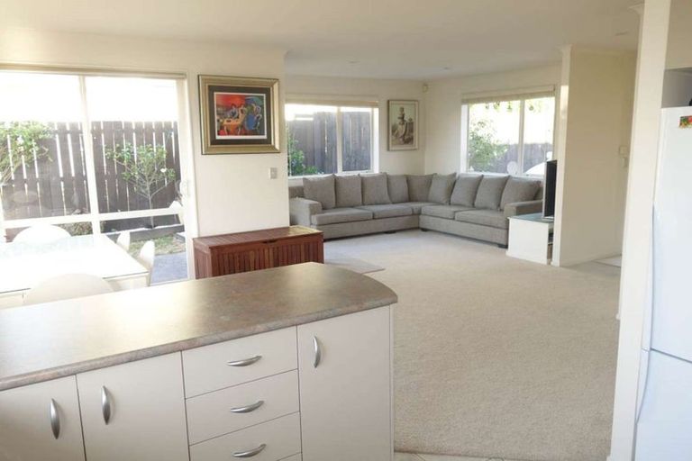 Photo of property in 17a Roslyn Road, Mount Wellington, Auckland, 1060