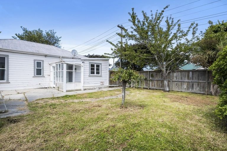 Photo of property in 288 Oxford Street, South Dunedin, Dunedin, 9012