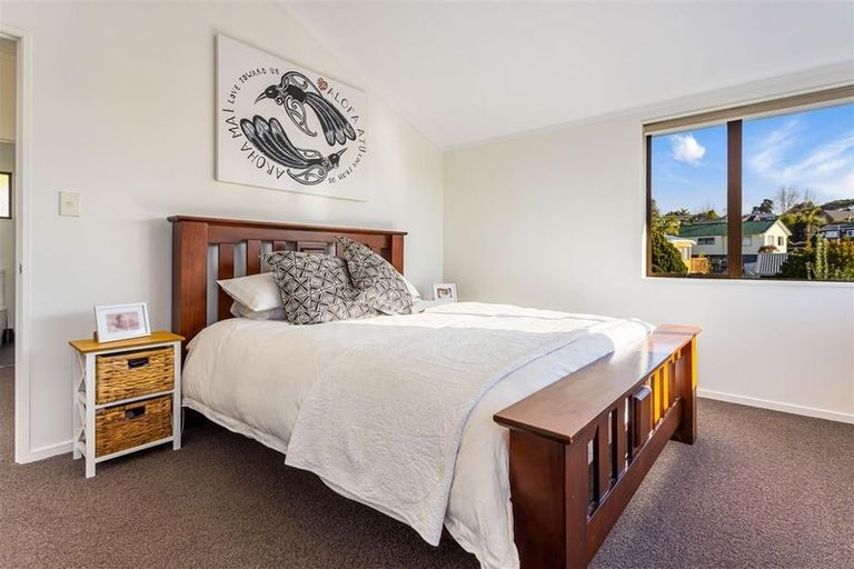 Photo of property in 60 Rhinevale Close, Henderson, Auckland, 0612