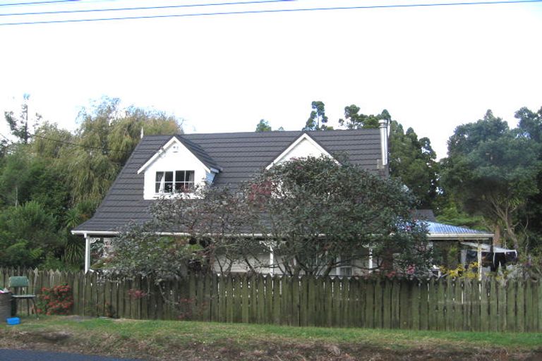 Photo of property in 4 Waima Crescent, Titirangi, Auckland, 0604