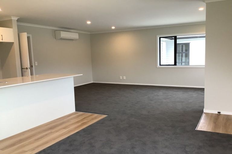 Photo of property in 35 Grovedale Square, Wainuiomata, Lower Hutt, 5014