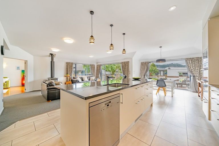 Photo of property in 15 Thackeray Street, Trentham, Upper Hutt, 5018