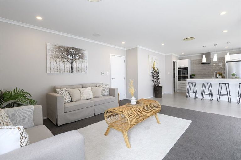 Photo of property in 115 Penetaka Heights, Pyes Pa, Tauranga, 3112