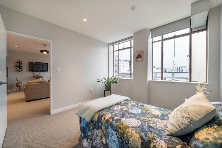 Photo of property in Unit 207,l2, 207/14 Laings Road, Hutt Central, Lower Hutt, 5010