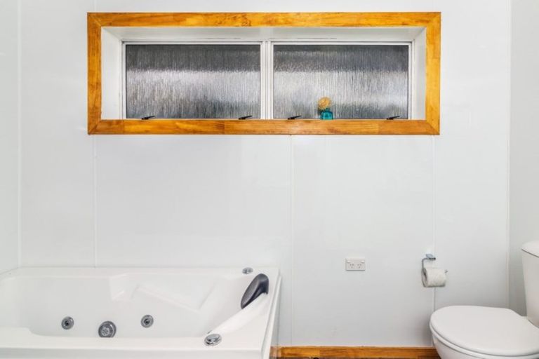 Photo of property in 13 Hammersmith Street, Richmond Heights, Taupo, 3330