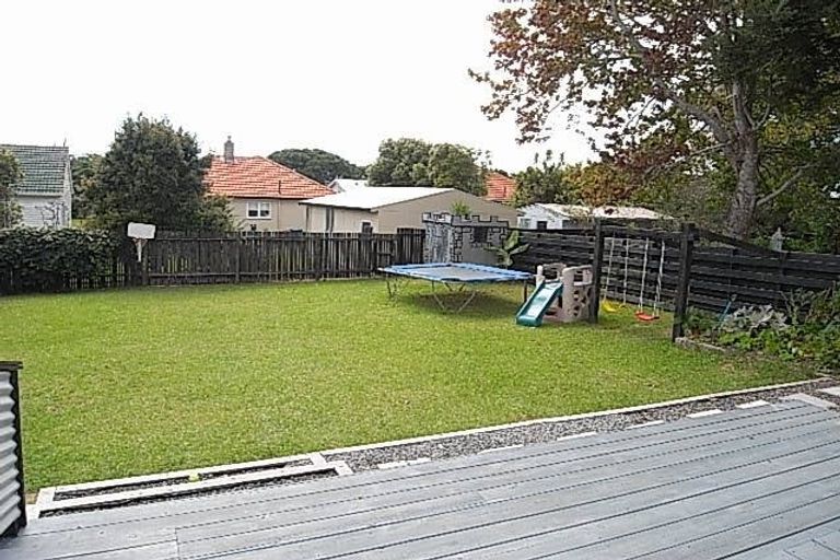 Photo of property in 57 Moa Road, Point Chevalier, Auckland, 1022