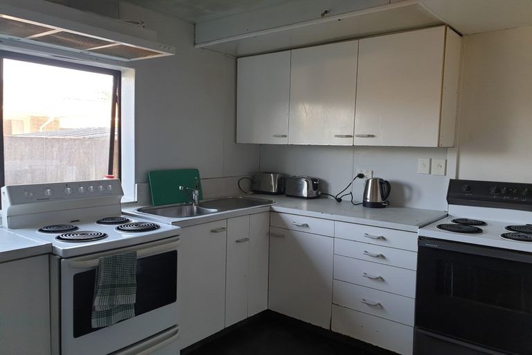 Photo of property in 28 Wharenui Road, Upper Riccarton, Christchurch, 8041