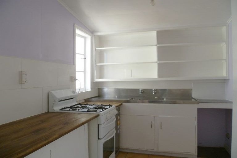 Photo of property in 14 Tully Street, Kilbirnie, Wellington, 6022