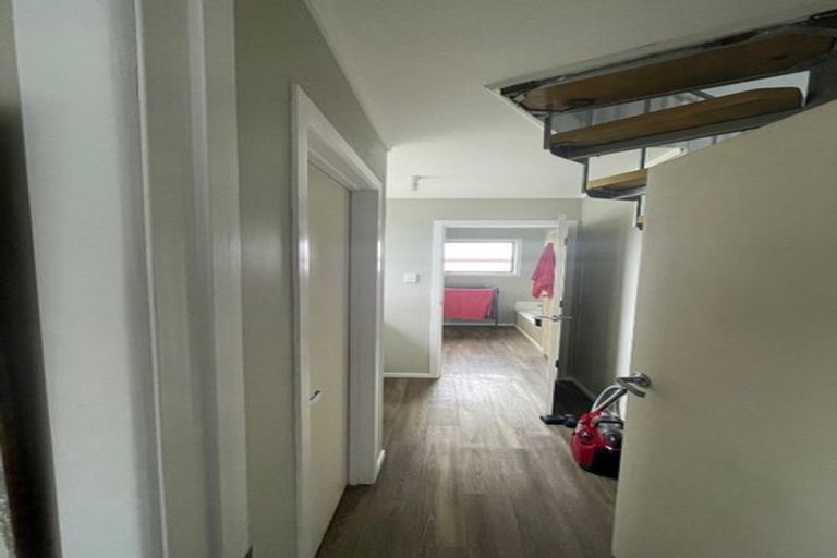 Photo of property in 1 Konini Street, Inglewood, 4330