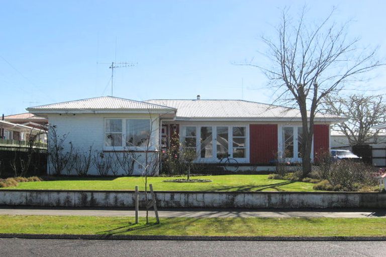 Photo of property in 12 Ashbury Avenue, Silverdale, Hamilton, 3216