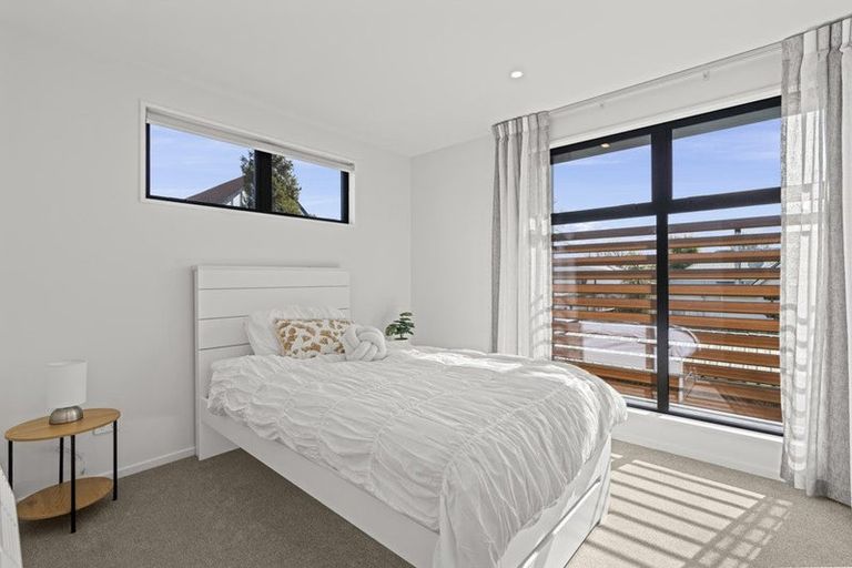 Photo of property in 2/130 Holly Road, St Albans, Christchurch, 8014