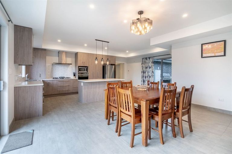 Photo of property in 14 Mary Street, Gore, 9710