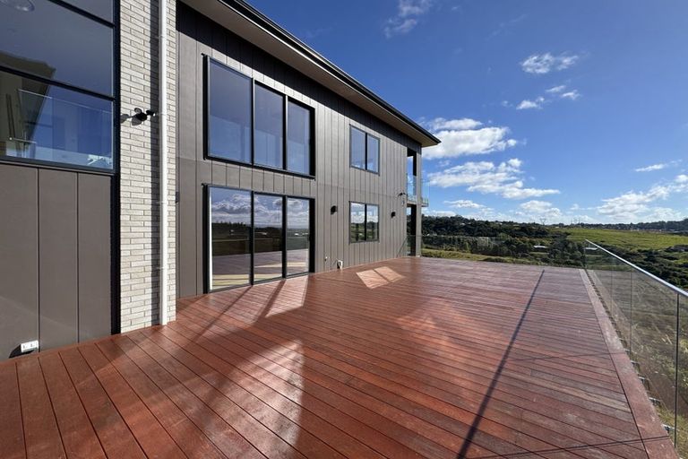 Photo of property in 32 Ridgehill Rise, Flat Bush, 2019