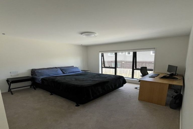 Photo of property in 5/147c Carlisle Road, Northcross, Auckland, 0632