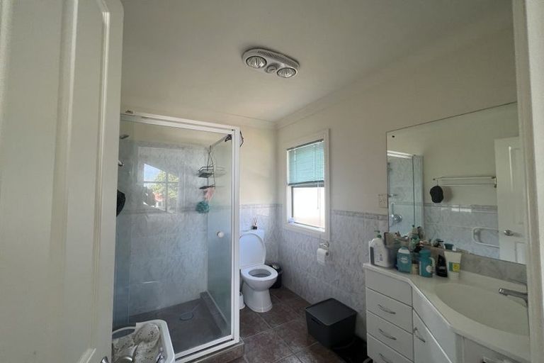 Photo of property in 155c Hobsonville Road, West Harbour, Auckland, 0618