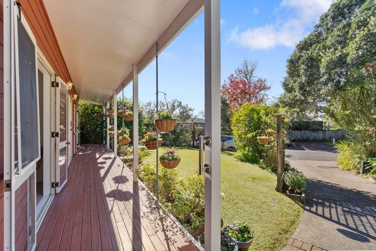 Photo of property in 14 Rimu Rise, Albany, Auckland, 0632