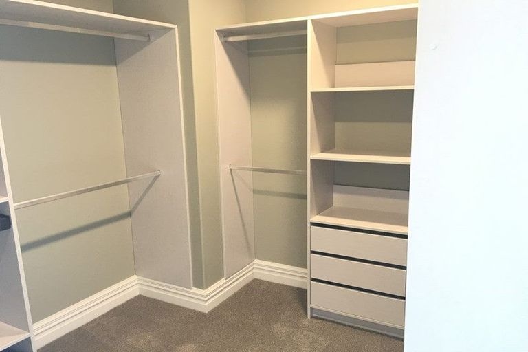 Photo of property in 18 Colliston Rise, Pinehill, Auckland, 0632