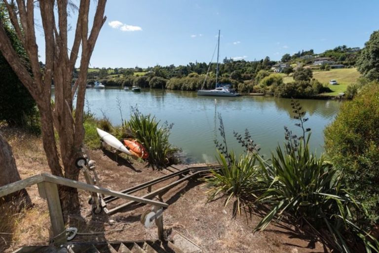 Photo of property in 13 James Kemp Place, Kerikeri, 0230